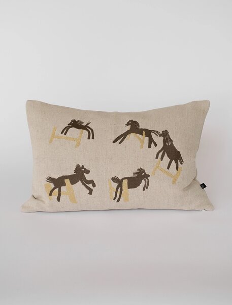 Fine Little Day Povlak na polštář Jumping Horse 40 x 60 cm FLD281