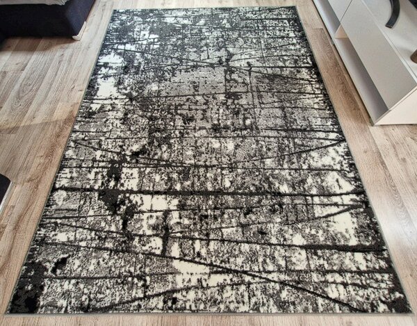 HU Šedý klasický koberec Shiraz Bcf Bodkovany – šedý Rozměr: 80x150 cm