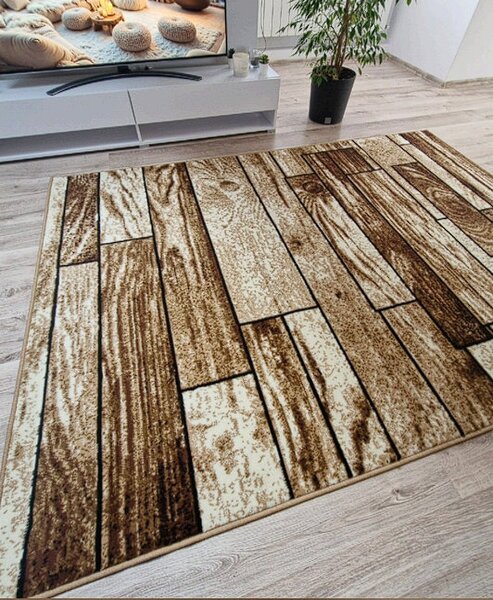 HU Hnědý klasický koberec Shiraz Bcf s dřevěným vzorem Rozměr: 80x150 cm