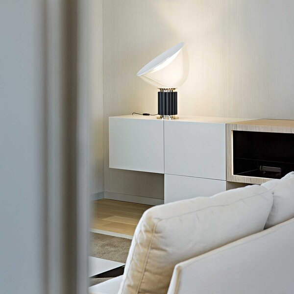 Flos Taccia LED ikonická stolní lampa Černá485mm