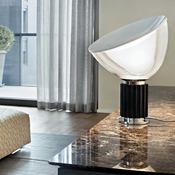 Flos Taccia LED ikonická stolní lampa Černá485mm
