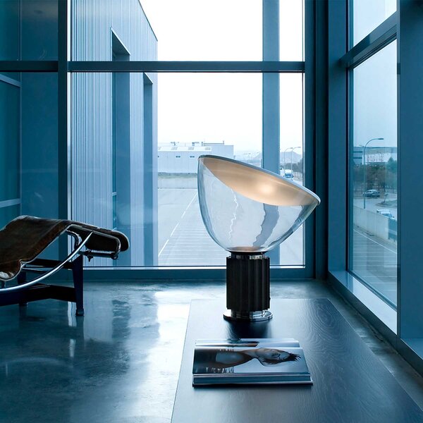 Flos Taccia LED ikonická stolní lampa Černá485mm