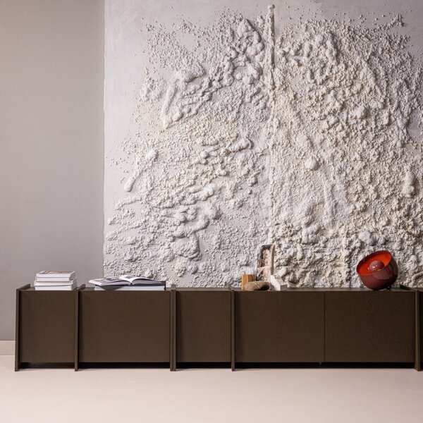 WOOOD Hnědý dřevěný TV stolek Brock 102 x 44 cm