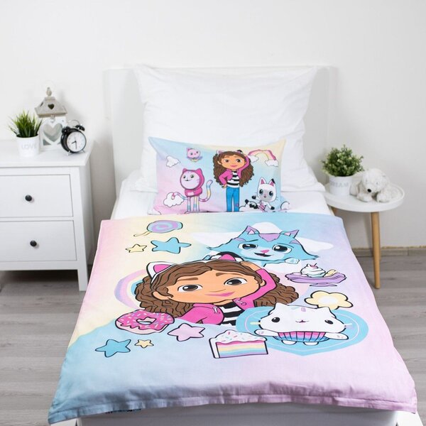 Bavlněné dětské povlečení do postýlky 100x135 cm Gabby's Dollhouse "Sugar Dream" – Jerry Fabrics
