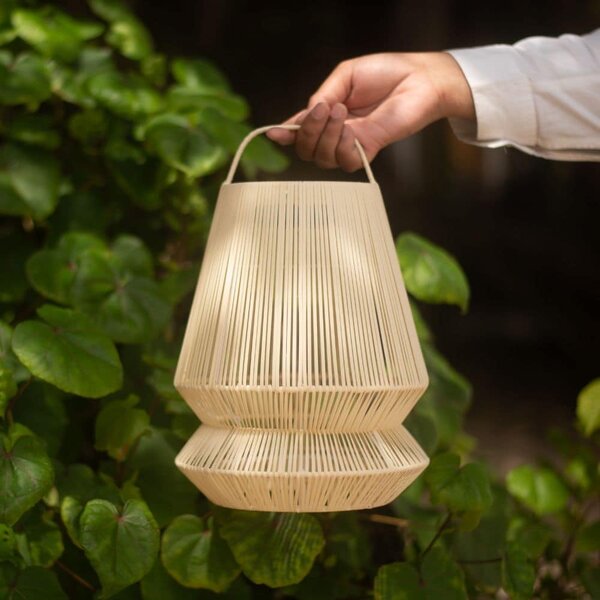Original Home přenosná solární lampa LED Natural, Ø 20 cm, výška 30 cm, výplet z recyklované síťoviny, béžová (přírodní), 1 intenzita svitu