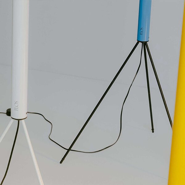 Flos Luminator E27 ikonická stojací lampa Bílá