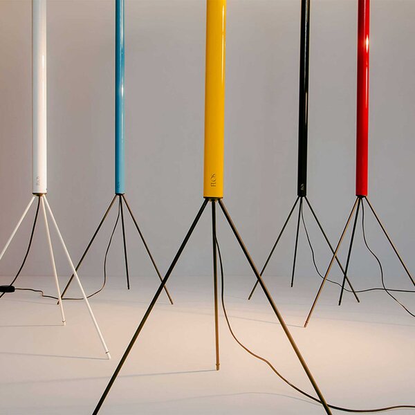 Flos Luminator E27 ikonická stojací lampa Bílá