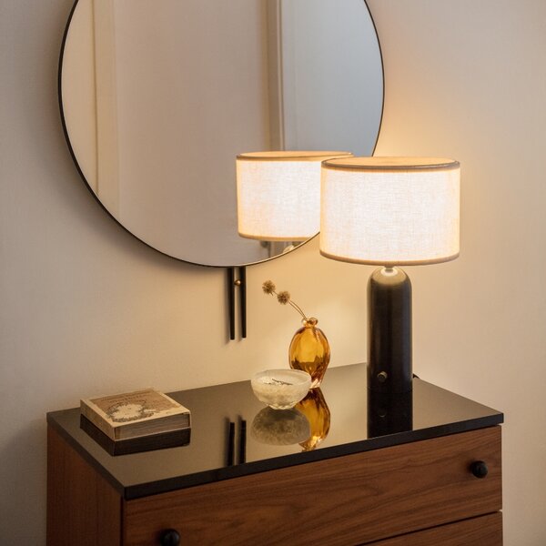GUBI Mramorová stolní lampa Gravity 49 cm