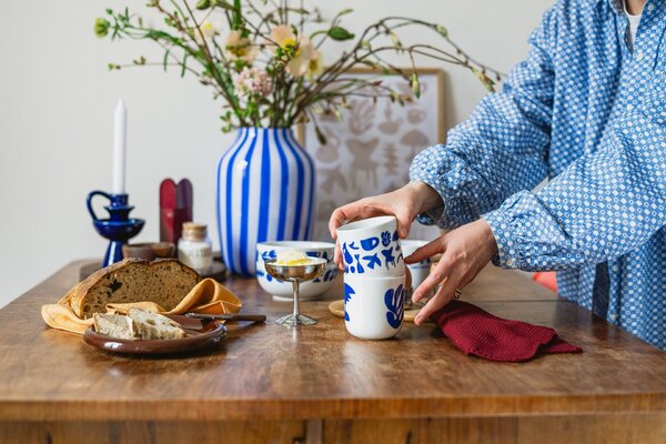 Porcelánový hrnek Family Treasures no. 2 / 270 ml
