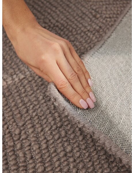 Taupe ručně tkaný vlněný koberec 200x300 cm Calmio – Hanse Home
