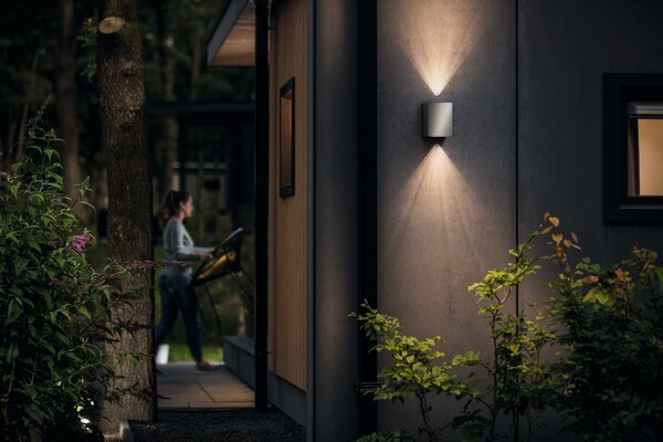 17358/47/P0 Cistus venkovní nástěnné LED svítidlo 2x4,5W 1000lm 2700K IP44 stmívatelné, nerezové