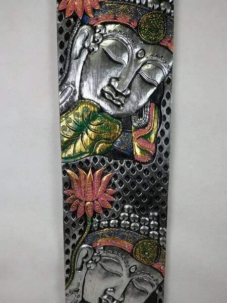 Závěsná dekorace BUDHA stříbrný, 120 cm, exotické dřevo, ruční práce (dekorace na zeď - dřevo)