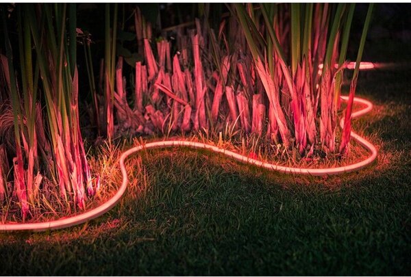 Hue WACA venkovní LED pásek 5m 37,5W 1490lm 2000-6500K RGB IP67 + napájecí jednotka