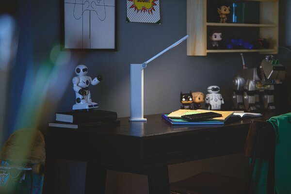 Amber přenosná stolní LED lampa 1x5W 120lm 4000K IP20 USB, krokové stmívání, bílá