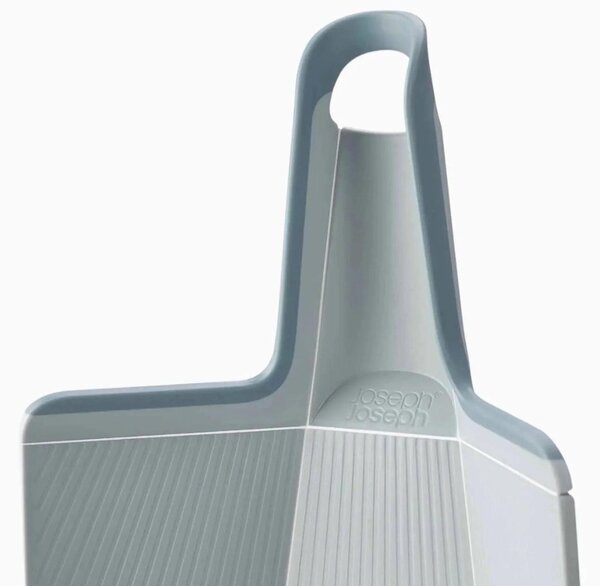 Joseph Joseph Šedomodré plastové skládací prkénko Chop2Pot 45 x 26 cm