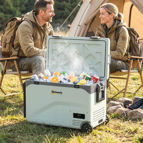 Outsunny 42,5 l přenosný elektrický chladicí box (12/24/240 V) – kompresorová lednice/mrazák, Bluetooth, LED displej, režimy ECO/MAX, madlo, držák, ko