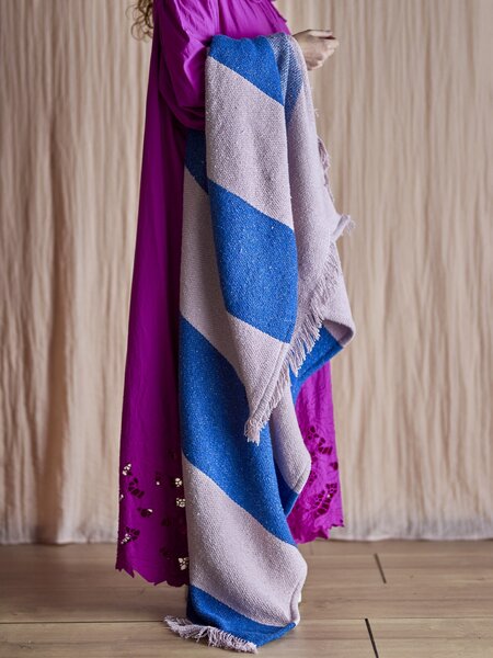 Přehoz z recyklované bavlny Cadeo Blue 130 × 160 cm
