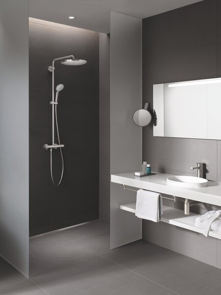 Grohe Euphoria sprchová sada na stěnu s termostatem s dešťovou sprchou SuperSteel 26075DC0