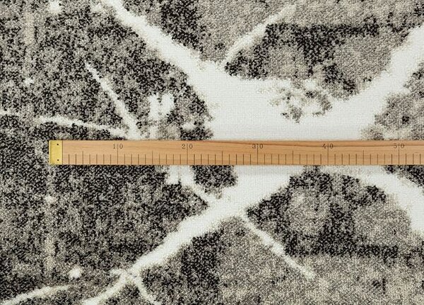 Breno Metrážový koberec VICTORIA 8002 - 0944 abstraktní šedobéžový, šíře 400 cm