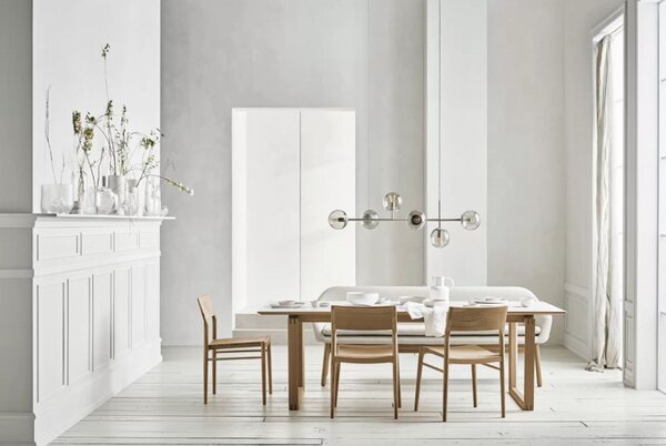 Dine, Čalounění BAIZE Dust Blue, Podnož Černě mořený dub Bolia