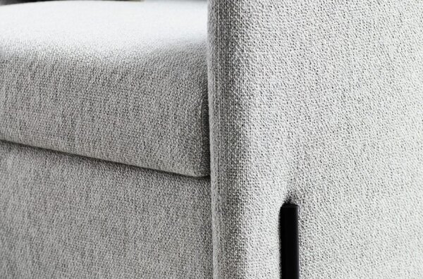 Pira, sofa s postelí, Čalounění LONDON Light Begie, Podnož Černá Bolia