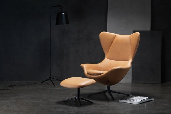Stilo, Čalounění Copparo 1460 Sandy Beige, Podnož leštěný hliník, Typ Podnožka THECA