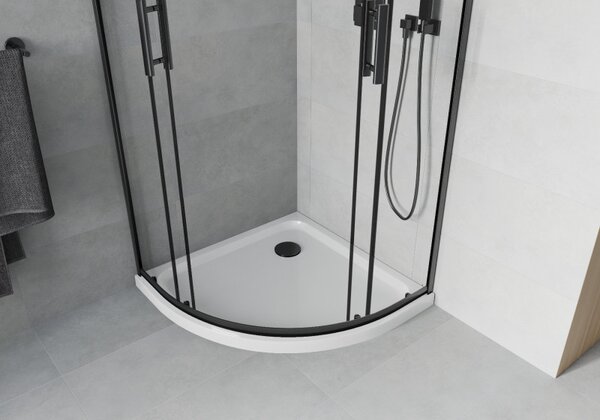 Mexen Rio, čtvrtkruhový sprchový kout 80 x 80 cm, 6mm čiré sklo, černý profil + bílá sprchová vanička, 863-080-080-70-00-4110B
