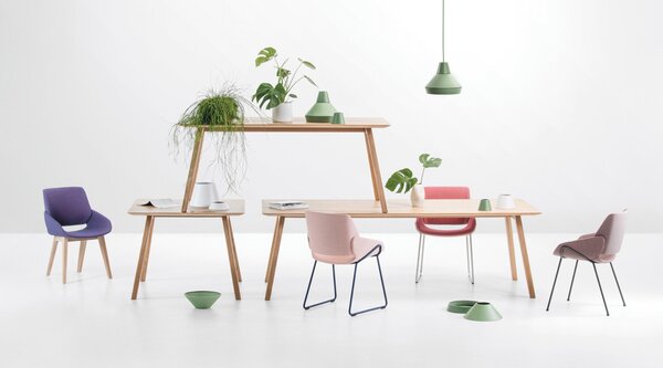 Designová křesla Monk Easy Sled Base Armchair