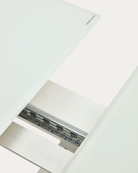 Rozkládací jídelní stůl s přídavnou deskou se skleněnou deskou 90x160 cm Atminda – Kave Home
