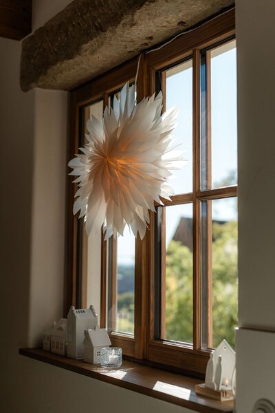 Závěsná svítící hvězda Dis White 60 cm