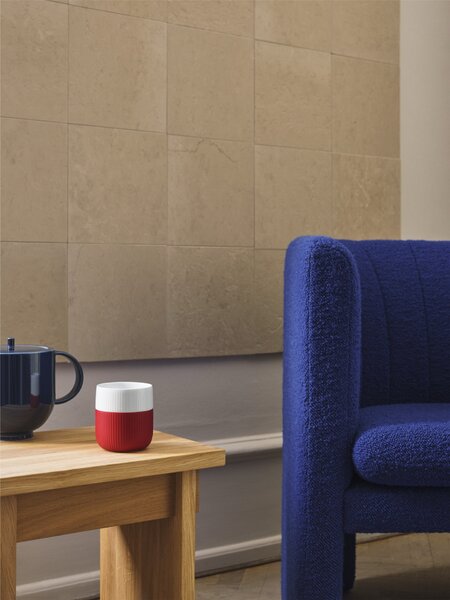 Porcelánový hrnek Fluted Contrast Crimson 350 ml