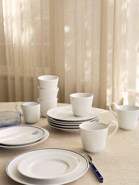 Porcelánový hrnek White Fluted 330 ml