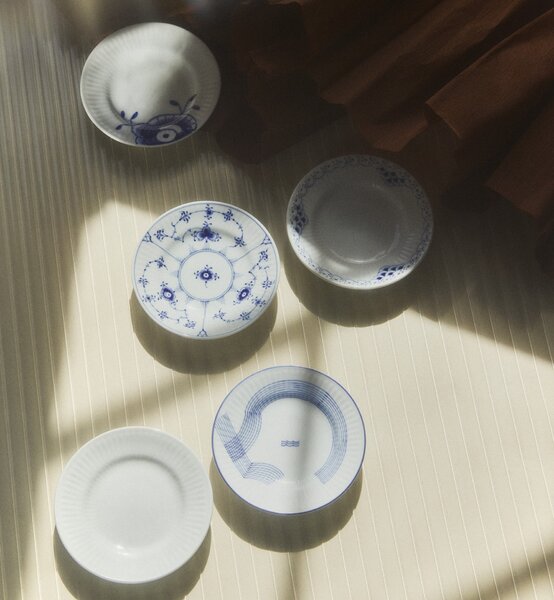 Porcelánové talíře Gifts With History Ø 11 cm – set 5 ks