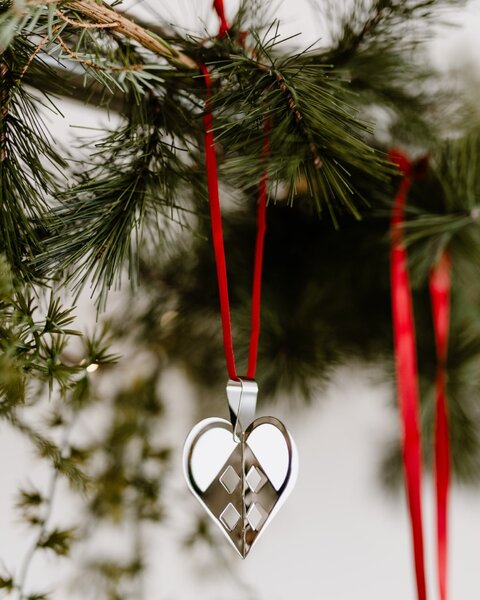 Vánoční ozdoba Holiday Heart Palladium 2025 – sběratelská edice