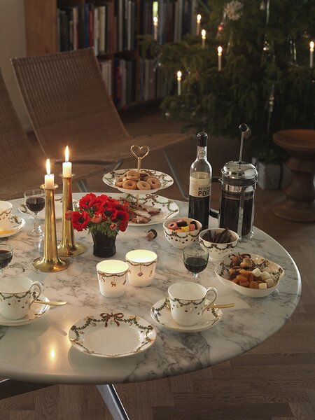 Vánoční porcelánový hrnek Star Fluted Christmas 330 ml