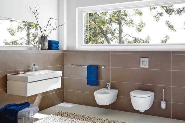 Grohe Eurostyle Cosmopolitan umyvadlová baterie stojící StarLight Chrome 3355220E