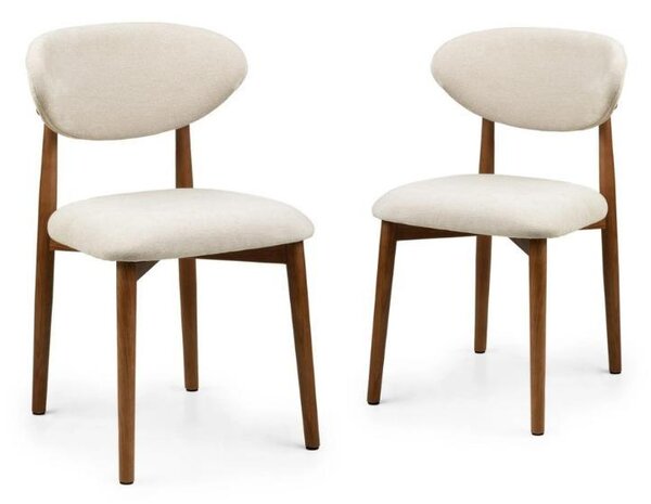 Sada béžových čalouněných jídelních židlí, moderní, pohodlné, robustní, ergonomické, obývací pokoj, vysoký komfort sezení, stabilní kovové nohy, vnitřní použití