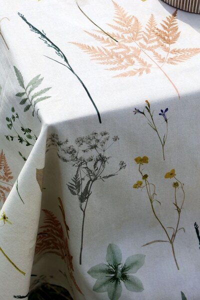 Krémový bavlněný ubrus s divokými květy Aix Wild Flowers - 140*240 cm - Chic Antique