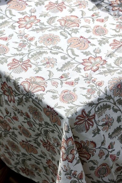 Krémový bavlněný ubrus s květy Aix Wild Flowers - 140*240 cm - Chic Antique