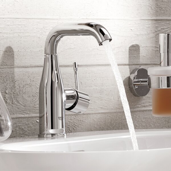 GROHE Essence - Páková umyvadlová baterie, velikost M, chrom 23462001