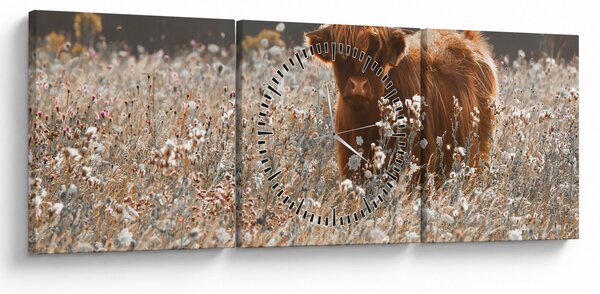 Obraz - Skotská kráva v kvítí (s hodinami) (90x30 cm)