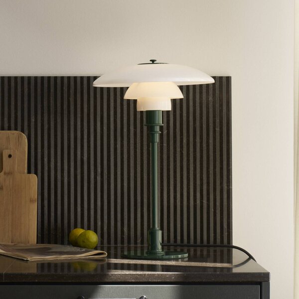 Louis Poulsen Stolní lampa PH 3/2, tmavě zelená, Ø 28 cm, Zelená, Obývací pokoj / jídelna, Mosaz, Design