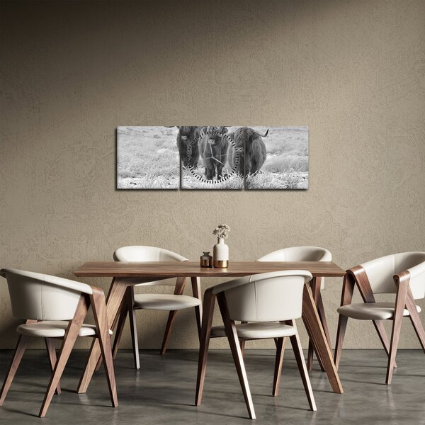 Obraz - Skotské krávy, černobílá (s hodinami) (90x30 cm)