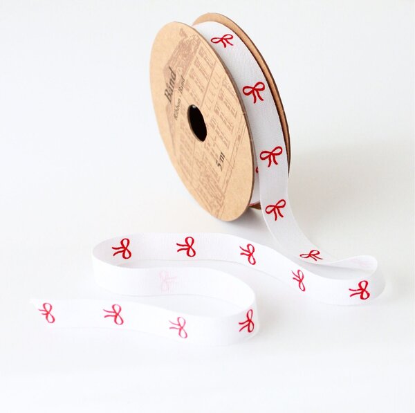 Dekorativní stuha White / Bows – 5 m