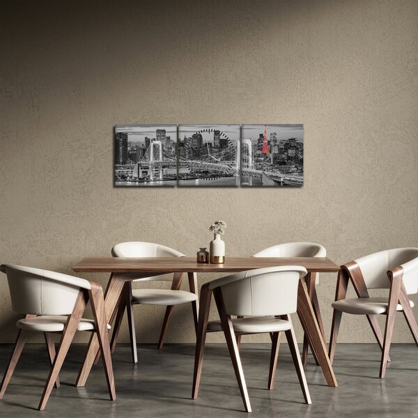 Obraz - Velkoměsto s červenou věží (s hodinami) (90x30 cm)