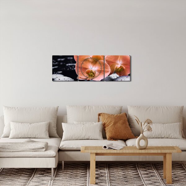 Obraz - Oranžová orchidej s palmovými listy (s hodinami) (90x30 cm)