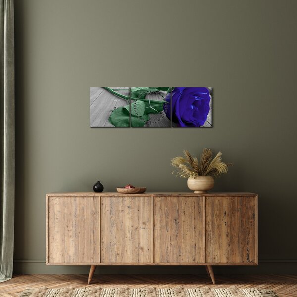 Obraz - Modrá růže se zeleným stonkem (s hodinami) (90x30 cm)