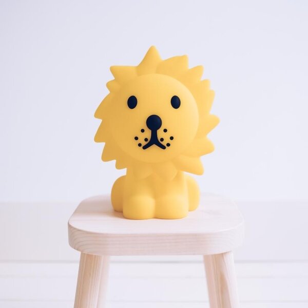 Žlutá plastová dětská LED lampa Mr. Maria Lion 30 cm