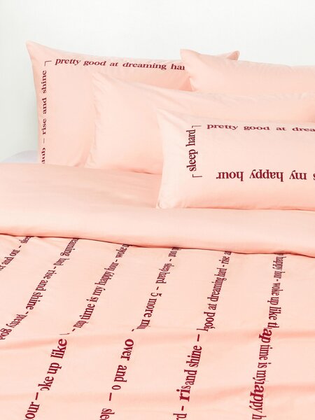 Povlak na přikrývku z bavlněného perkálu's vyšívaným nápisem Roya
