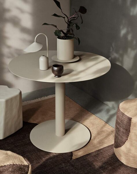 Ferm Living Přenosná lampa Arum, cashmere 1104269285